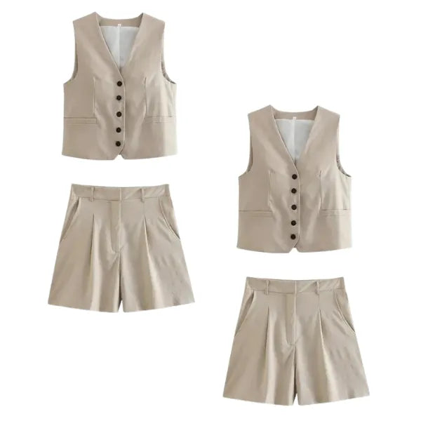 Conjunto Feminino em Alfaiataria - Colete e Shorts no Linho