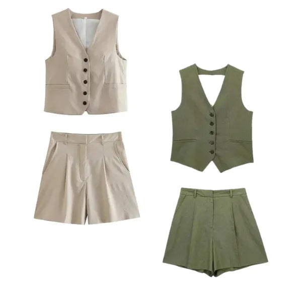 Conjunto Feminino em Alfaiataria - Colete e Shorts no Linho